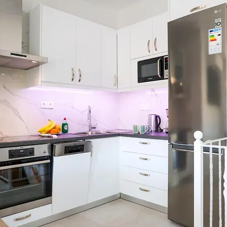 Axs First Floor Apartment Aegina Town * Aegina